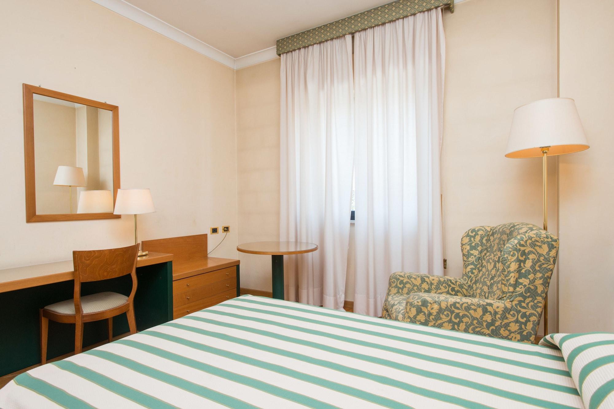 Hotel San Francesco Ренде Экстерьер фото