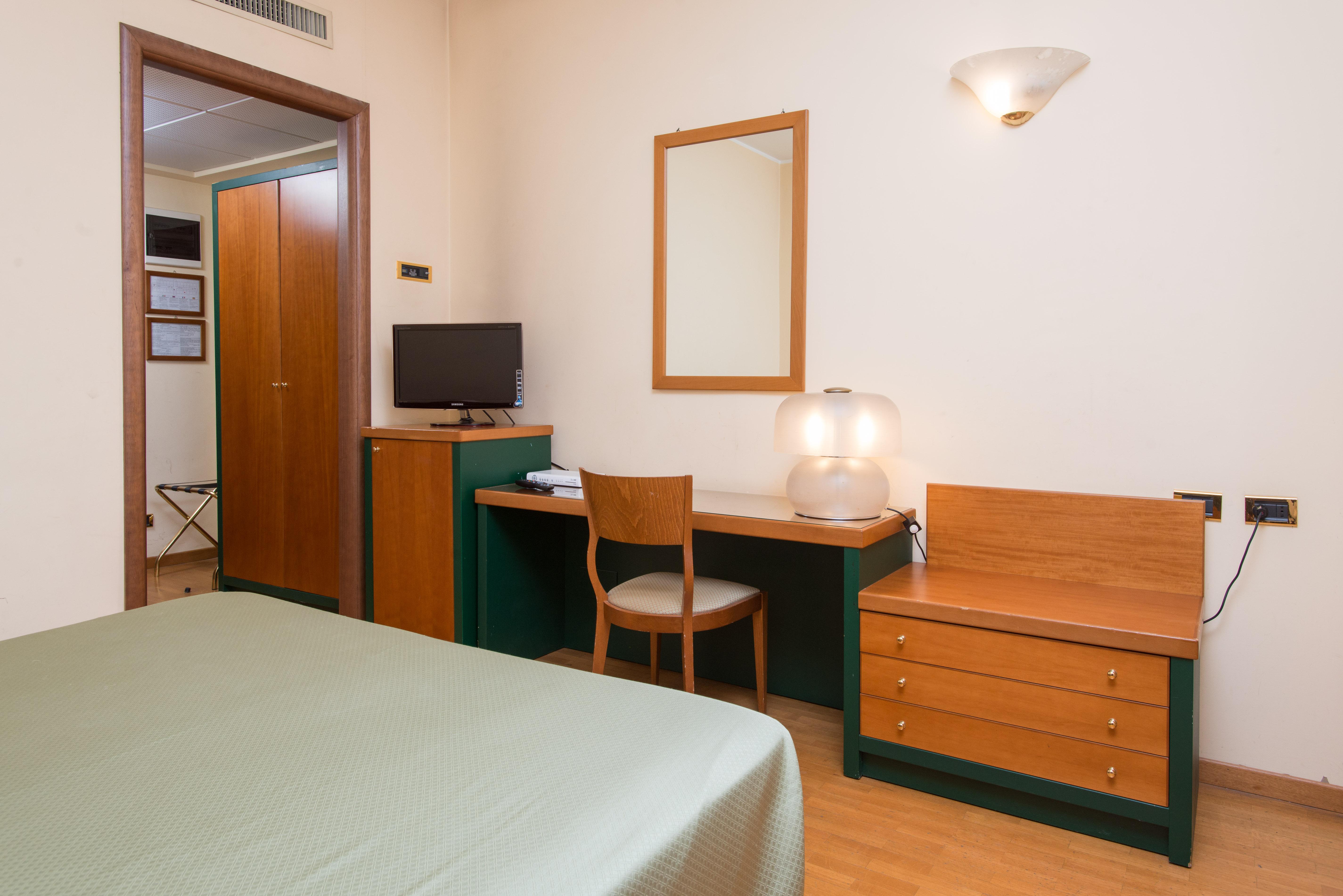 Hotel San Francesco Ренде Экстерьер фото