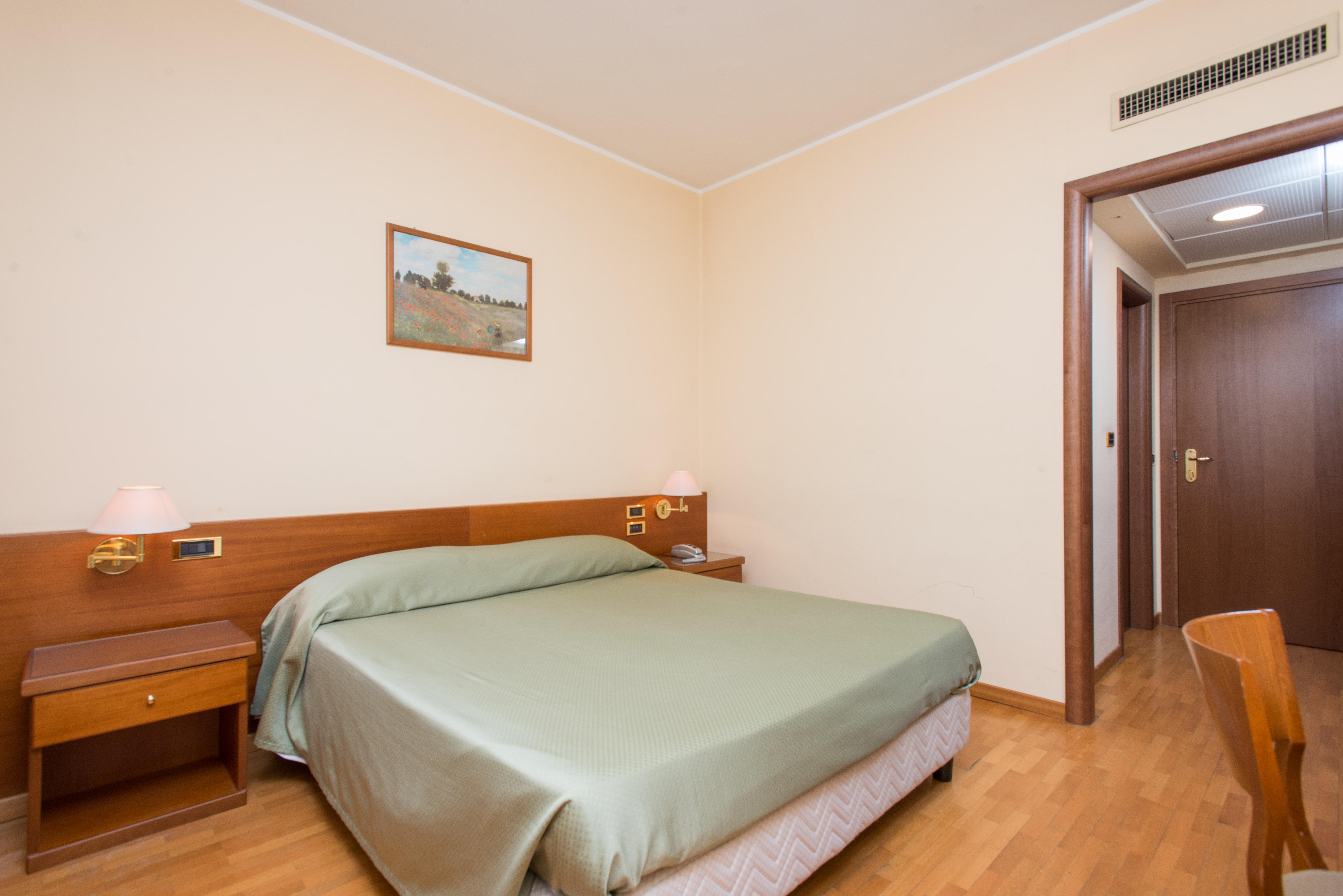 Hotel San Francesco Ренде Экстерьер фото