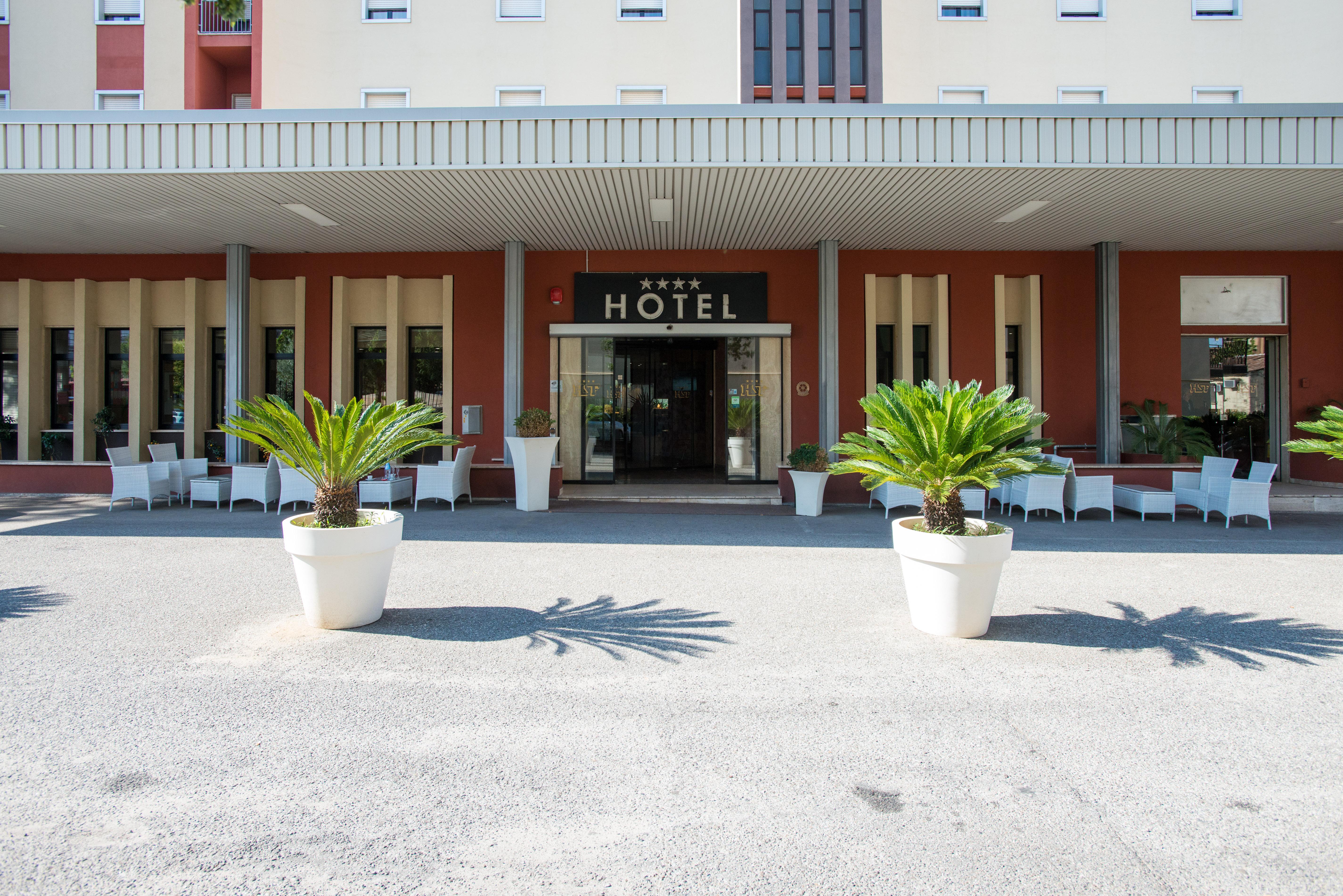 Hotel San Francesco Ренде Экстерьер фото
