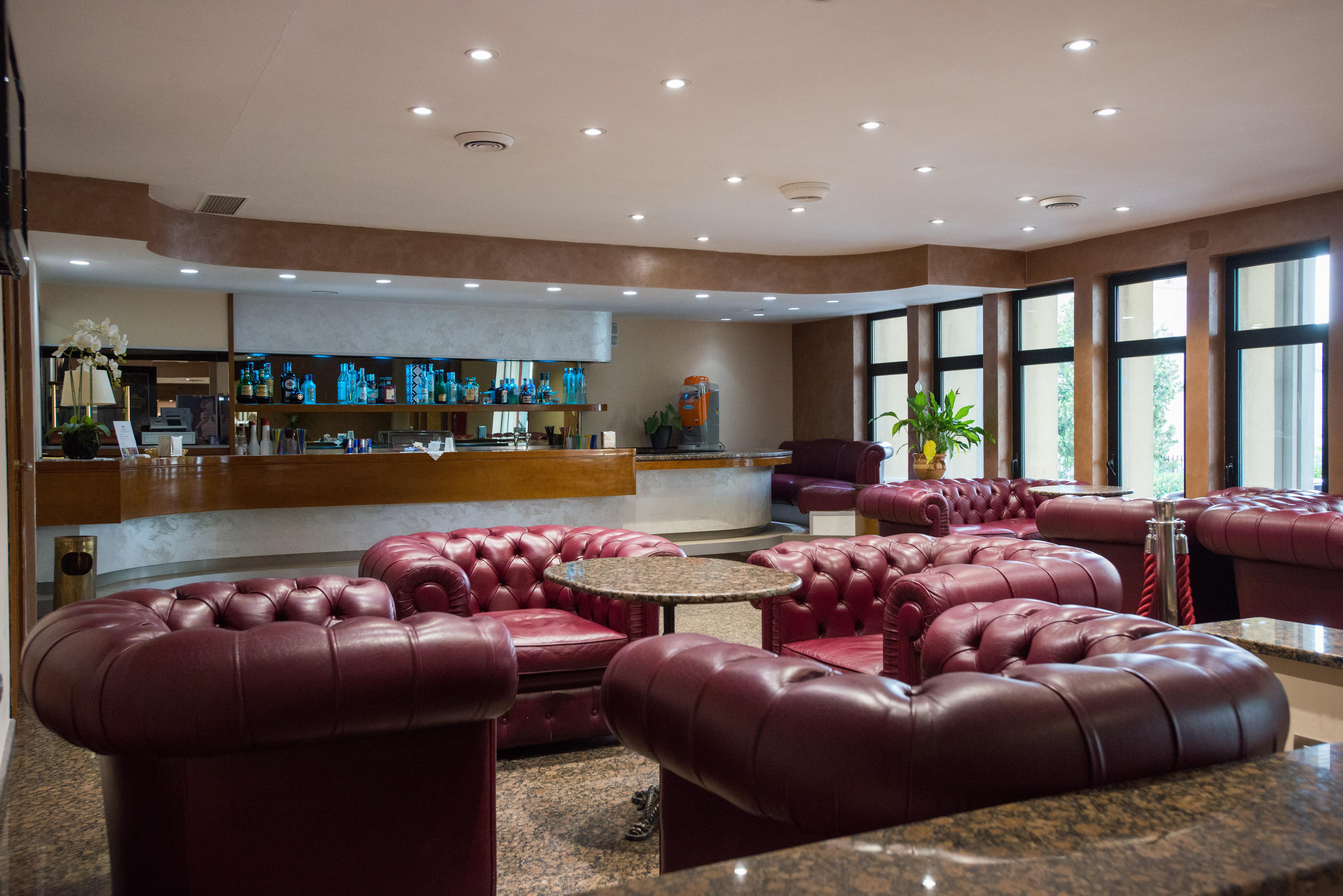 Hotel San Francesco Ренде Экстерьер фото
