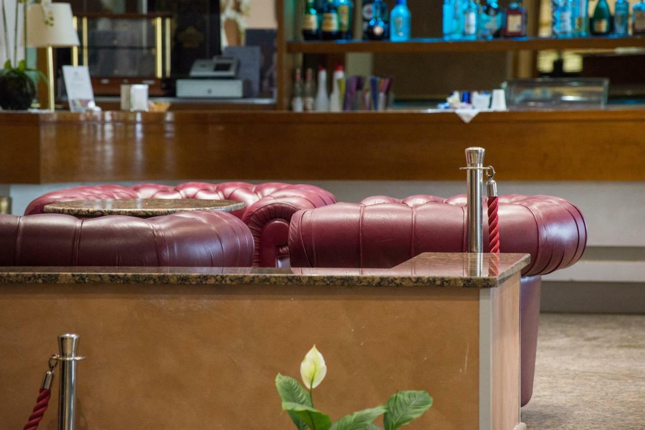 Hotel San Francesco Ренде Экстерьер фото