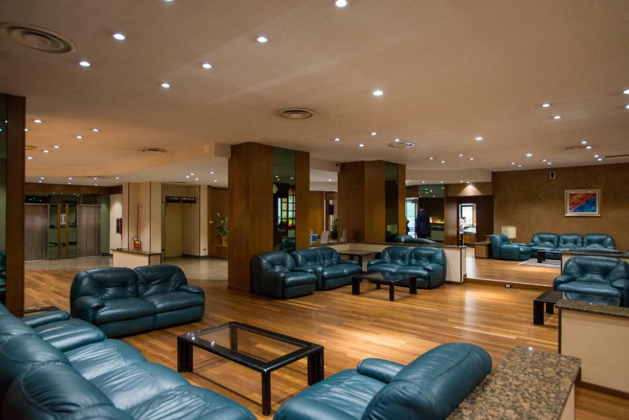 Hotel San Francesco Ренде Экстерьер фото