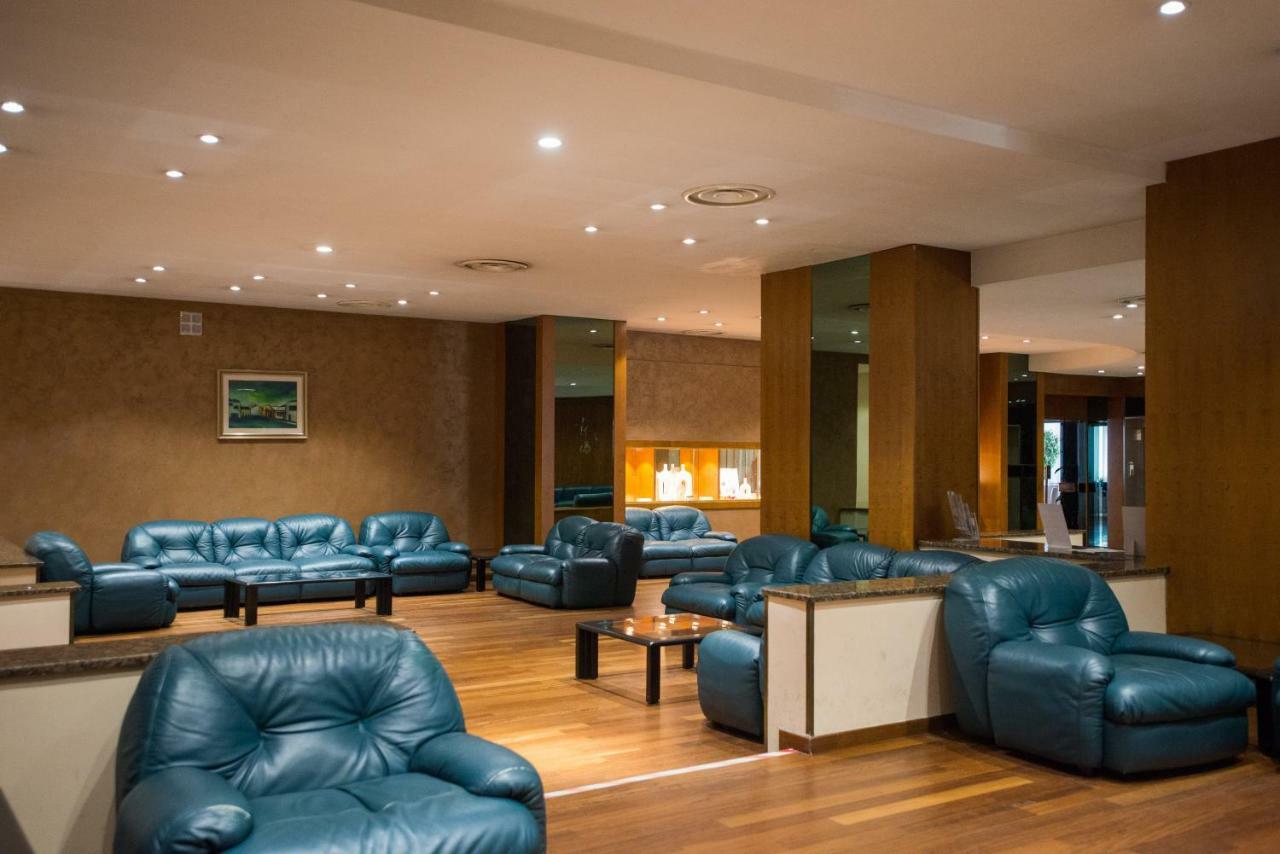 Hotel San Francesco Ренде Экстерьер фото