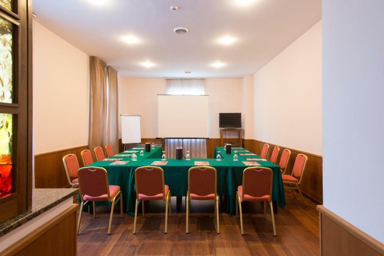 Hotel San Francesco Ренде Экстерьер фото